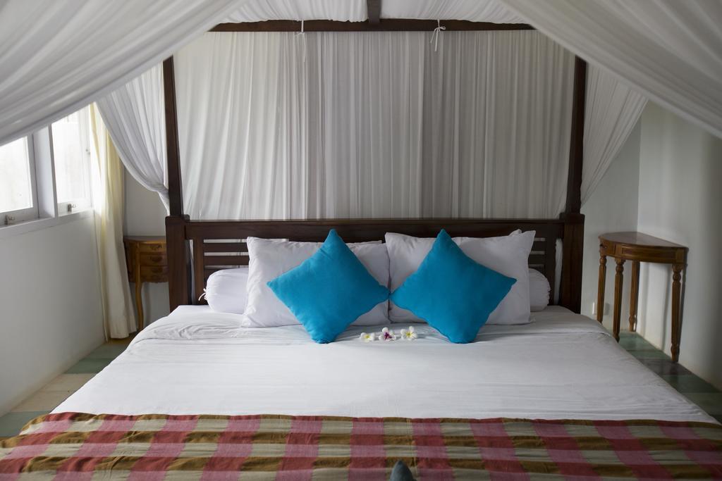 Villa Waru Lembongan Szoba fotó