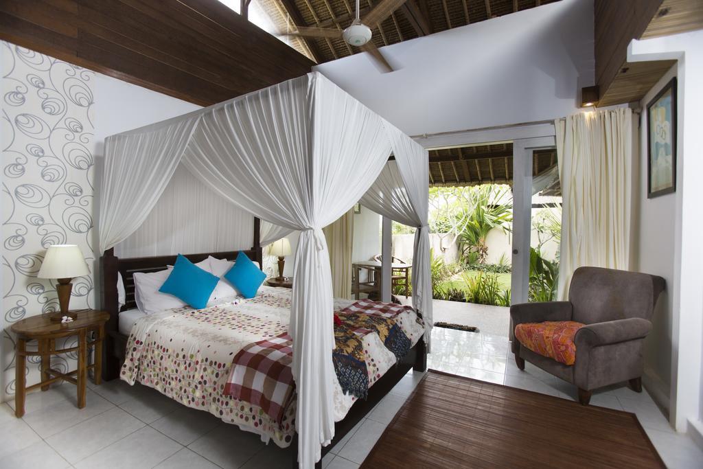 Villa Waru Lembongan Szoba fotó
