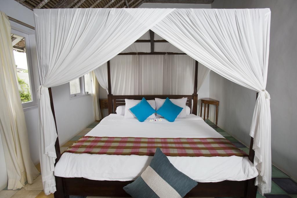 Villa Waru Lembongan Szoba fotó